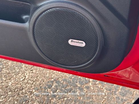 Used 2015 Chevrolet Camaro LT RWD image 13