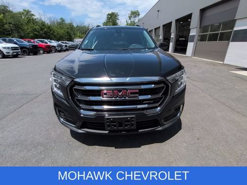 Used 2024 GMC Terrain AT4 AWD/4WD image 7