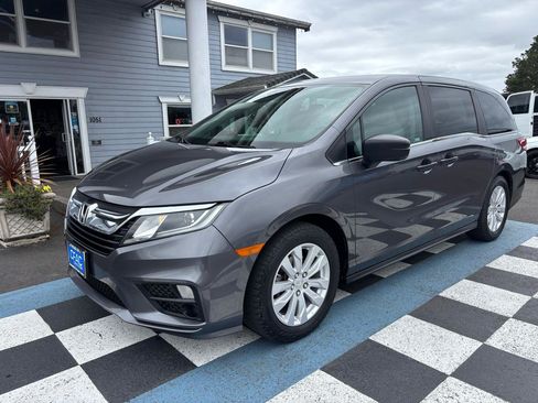 Used 2020 Honda Odyssey LX image 2