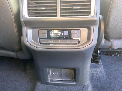 New 2026 Volkswagen Atlas SE AWD/4WD image 43
