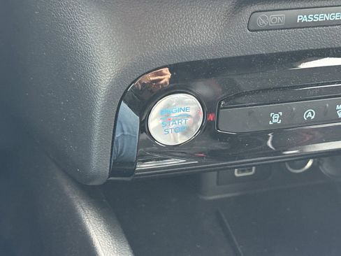 Used 2025 Ford Escape ST-Line w/ Tech Pack #1 image 15