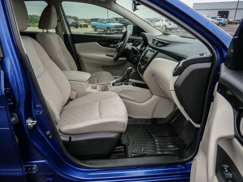 Used 2020 Nissan Rogue Sport SV FWD image 14