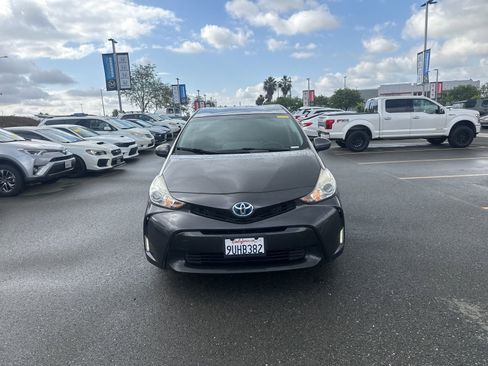 Used 2015 Toyota Prius V Four FWD image 1