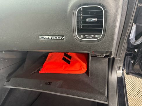 Used 2021 Dodge Charger SXT w/ Leather Interior Group image 20