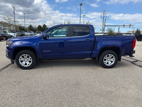 Used 2017 Chevrolet Colorado LT w/ LT Convenience Package RWD image 2