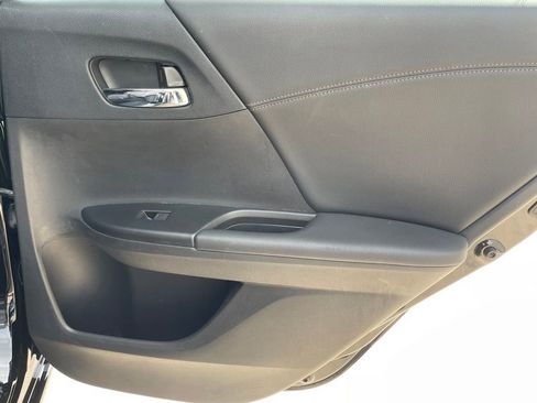 Used 2014 Honda Accord Sport image 26