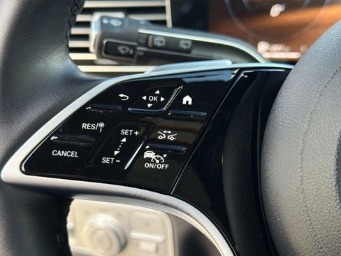 Used 2025 Mercedes-Benz GLE 450e 4MATIC image 54