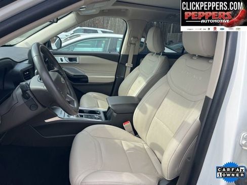Used 2023 Ford Explorer Platinum w/ Technology Package image 8