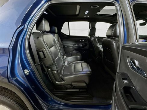 Used 2023 Chevrolet Traverse LT w/ LT Premium Package image 28