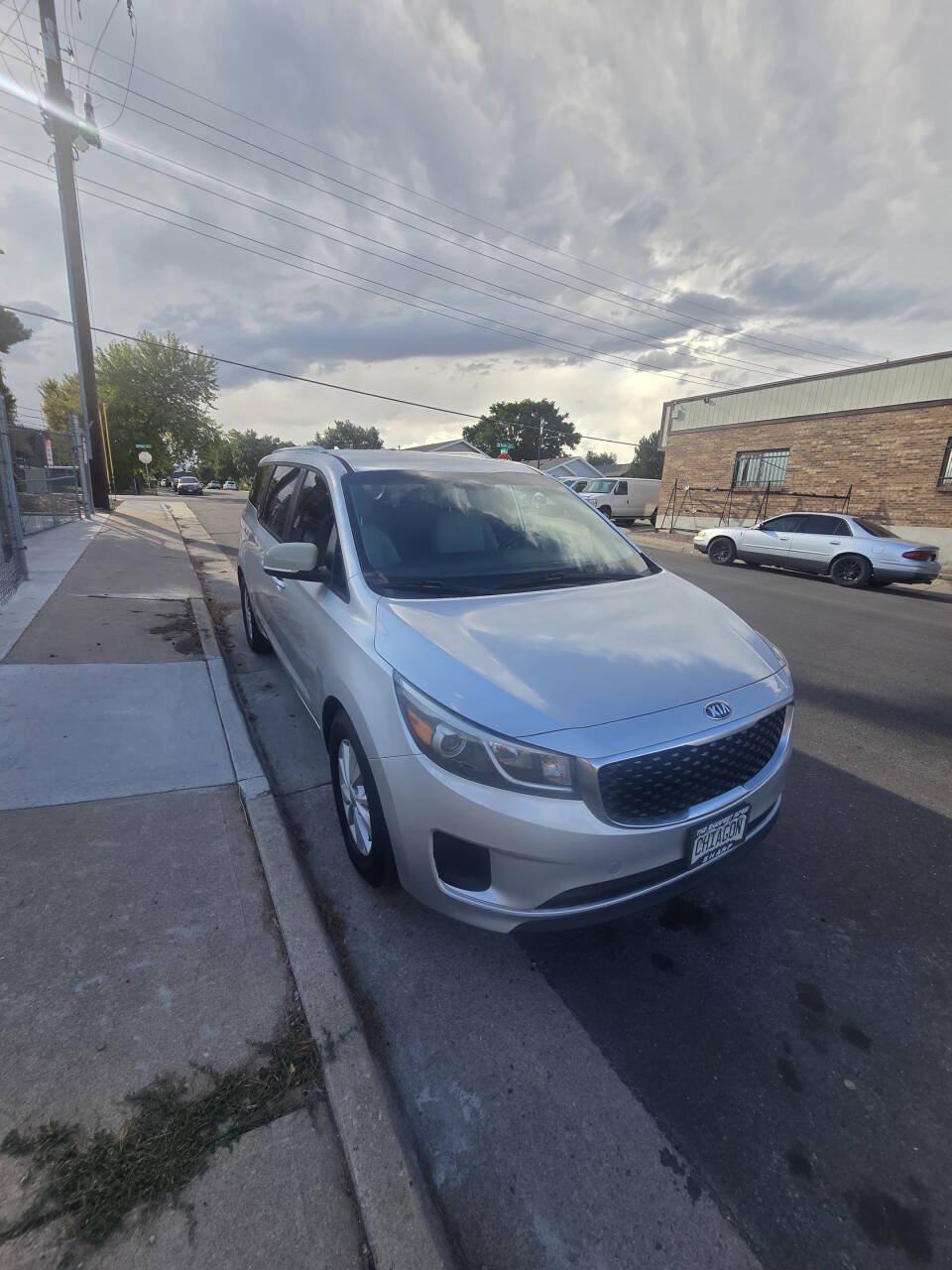 Used 2016 Kia Sedona LX w/ Option Group 020 FWD image 3