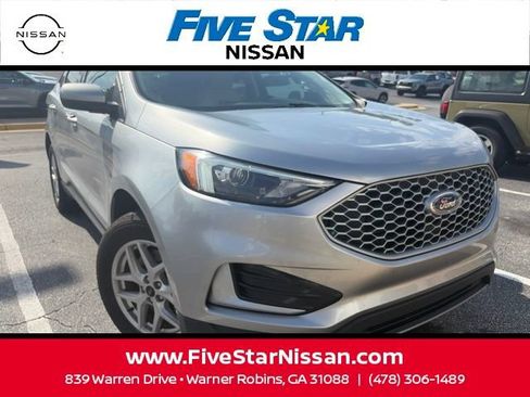 Used 2023 Ford Edge SEL AWD/4WD image 3