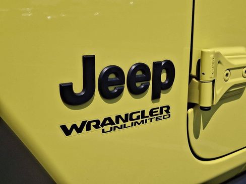 Used 2022 Jeep Wrangler Unlimited Sport AWD/4WD image 30