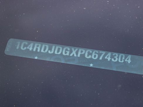 Used 2023 Dodge Durango GT image 28