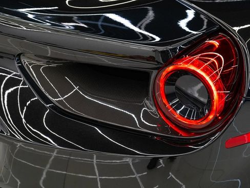 Used 2018 Ferrari 488 Spider RWD image 17