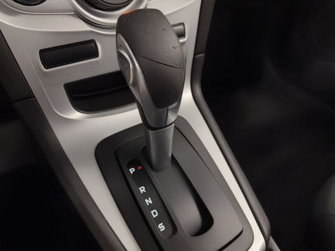 Used 2015 Ford Fiesta SE FWD image 25
