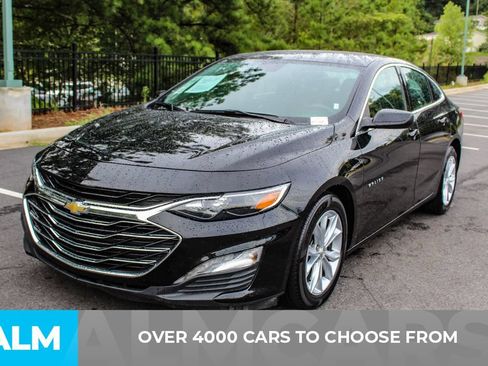 Used 2025 Chevrolet Malibu LT FWD image 2