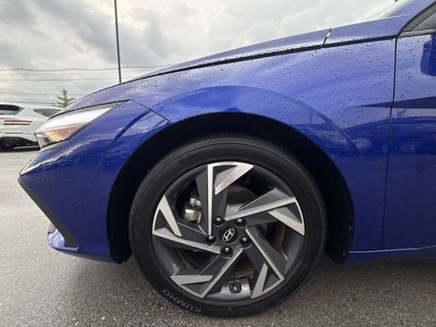 Certified 2025 Hyundai Elantra Sport FWD image 10