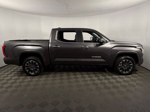Used 2025 Toyota Tundra Limited image 31