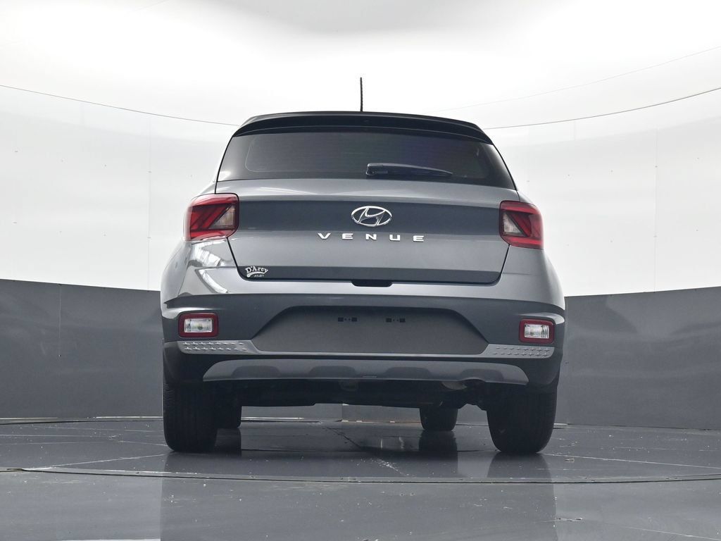 Certified 2026 Hyundai Venue SEL FWD image 27