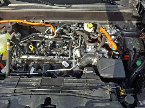 Certified 2025 Ford Maverick XLT FWD image 27