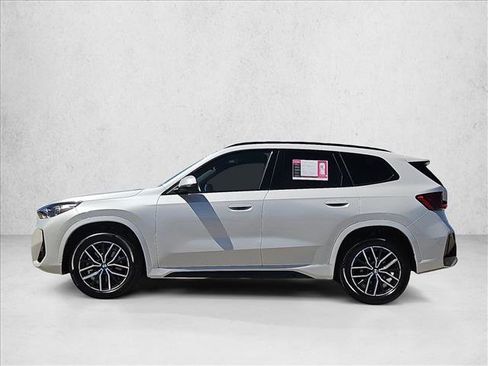 Used 2025 BMW X1 xDrive28i AWD/4WD image 9