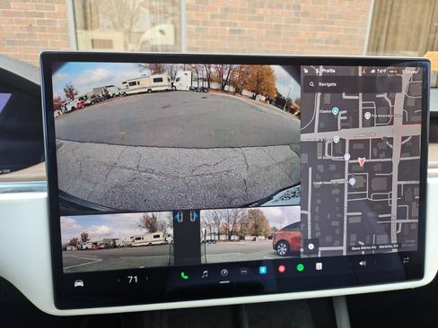 Used 2022 Tesla Model X image 42