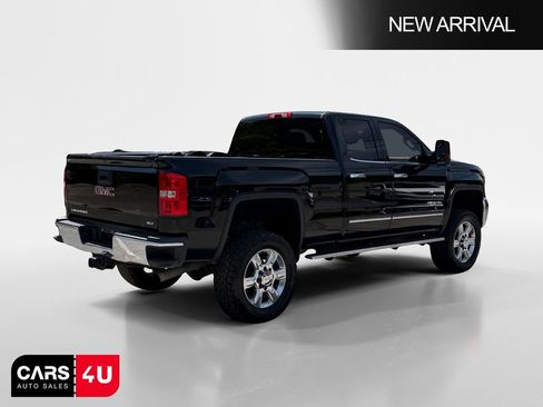 Used 2018 GMC Sierra 2500 SLT w/ Suspension Package, Off-Road AWD/4WD image 7