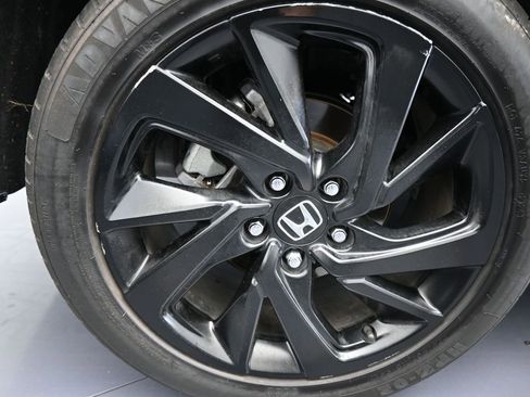 Used 2021 Honda HR-V Sport image 40