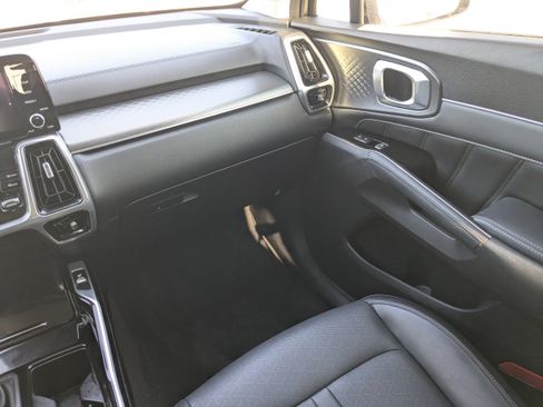 Certified 2021 Kia Sorento SX image 20