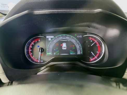 Used 2023 Toyota RAV4 XLE image 19