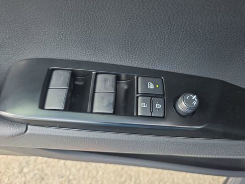 New 2026 Toyota Camry SE image 27