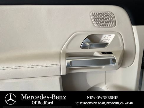Used 2026 Mercedes-Benz GLB 250 4MATIC image 14