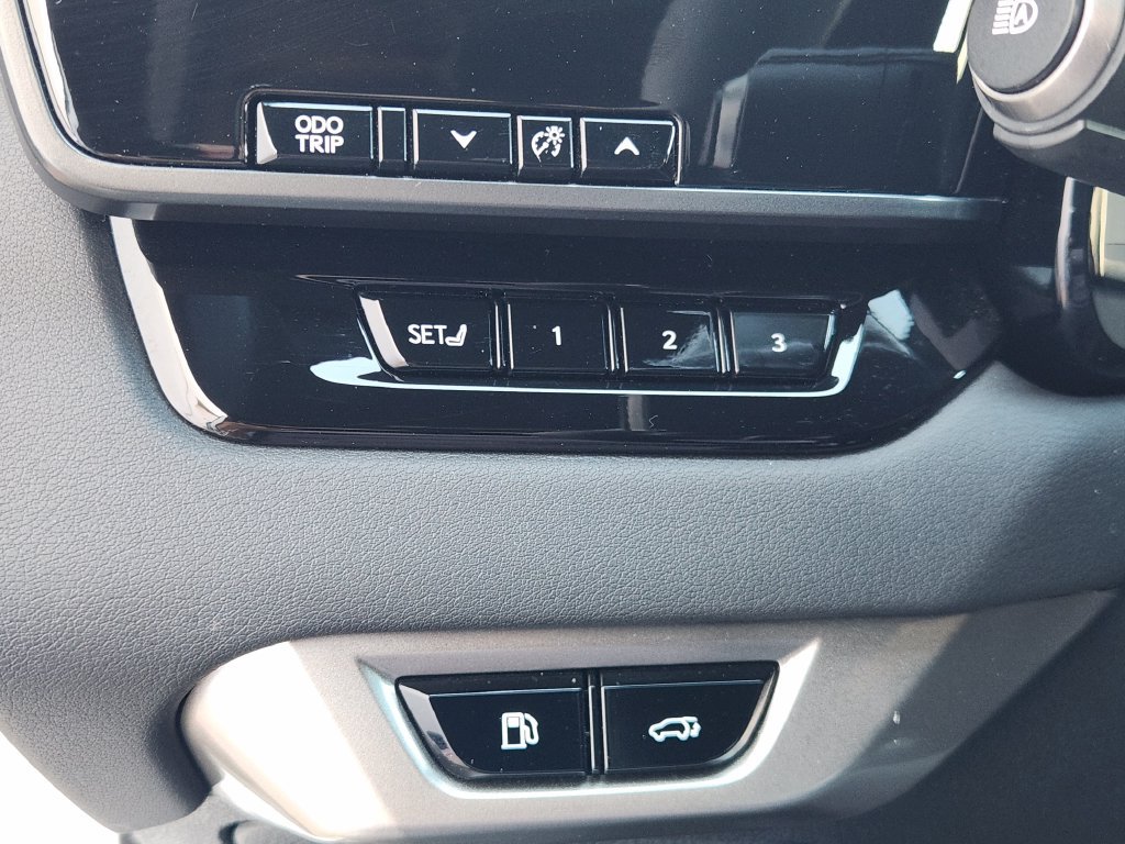 Certified 2023 Lexus RX 350 FWD w/ Accessory Package image 20