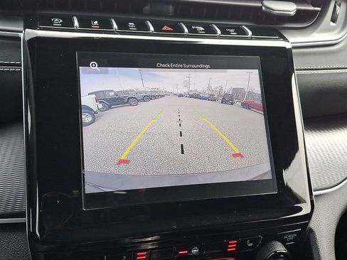 Used 2024 Jeep Grand Cherokee L Altitude image 17