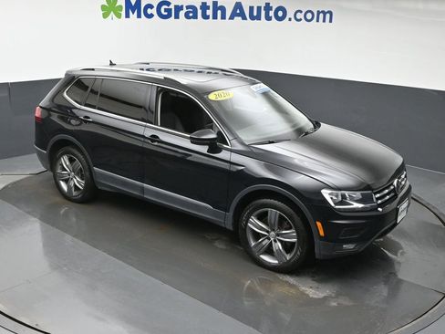 Used 2020 Volkswagen Tiguan SEL image 3