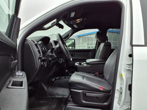 Used 2023 RAM 2500 Tradesman image 27
