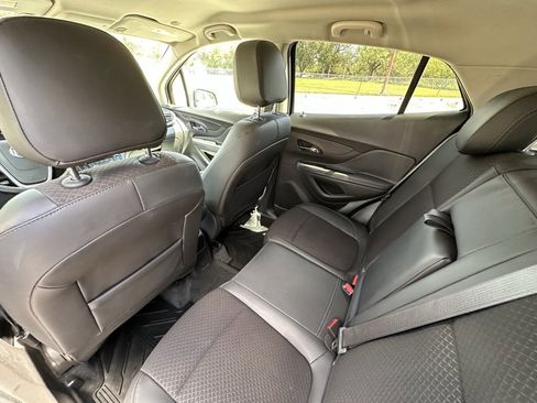 Used 2019 Buick Encore Preferred image 18