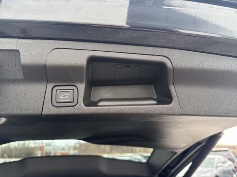 Certified 2023 GMC Acadia AT4 AWD/4WD image 33