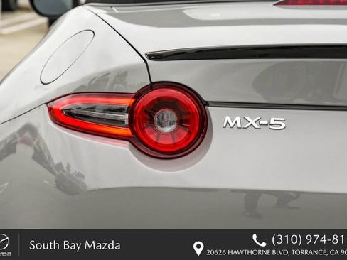 New 2026 MAZDA MX-5 Miata Club w/ Interior Package RWD image 9