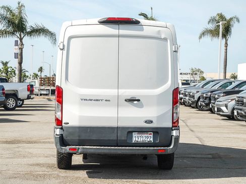 Used 2018 Ford Transit 150 130 Medium Roof RWD image 5