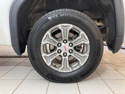 Used 2024 GMC Sierra 1500 SLT image 28