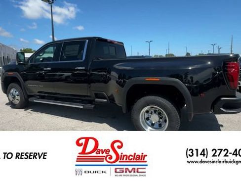 New 2026 GMC Sierra 3500 Denali w/ Denali Reserve Package AWD/4WD image 6