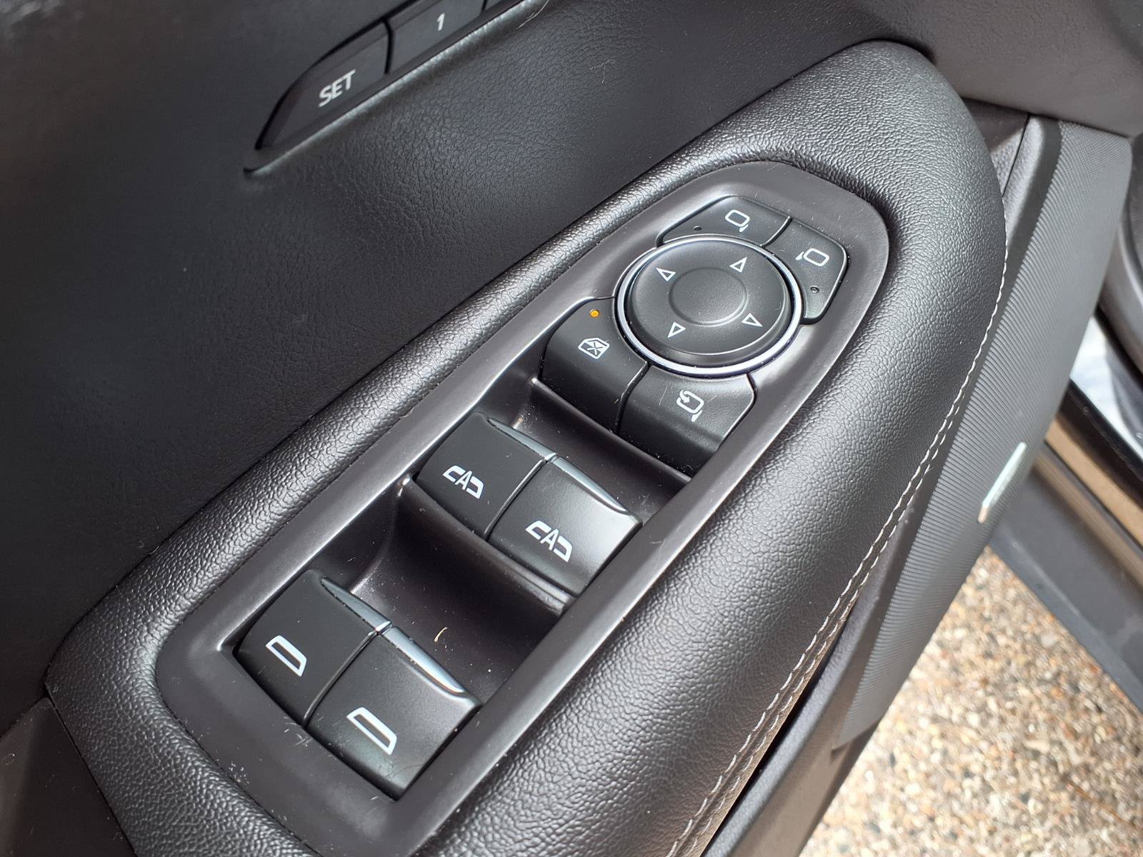 Used 2021 Cadillac XT5 Premium Luxury w/ LPO, Floor Liner Package AWD/4WD image 15