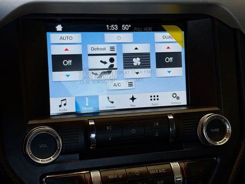 Used 2017 Ford Mustang GT Premium RWD image 9