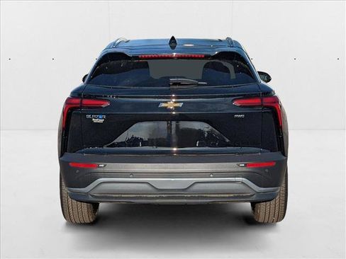 New 2025 Chevrolet Blazer EV LT image 6