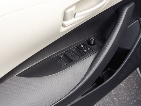 Certified 2026 Toyota Corolla LE w/ LE Premium Package FWD image 9