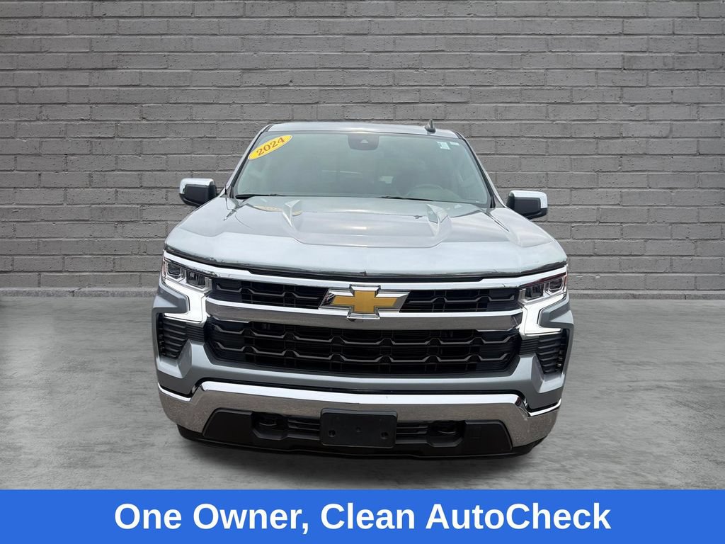 Used 2024 Chevrolet Silverado 1500 LT w/ Convenience Package II AWD/4WD image 2