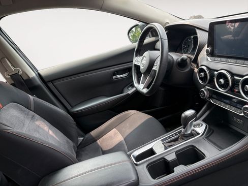 Used 2020 Nissan Sentra SR w/ Electronics Package FWD image 15