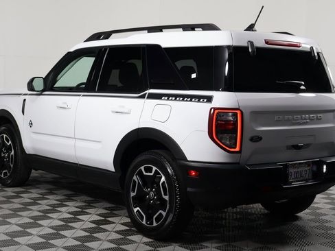 Used 2023 Ford Bronco Sport Outer Banks w/ Tech Package image 6