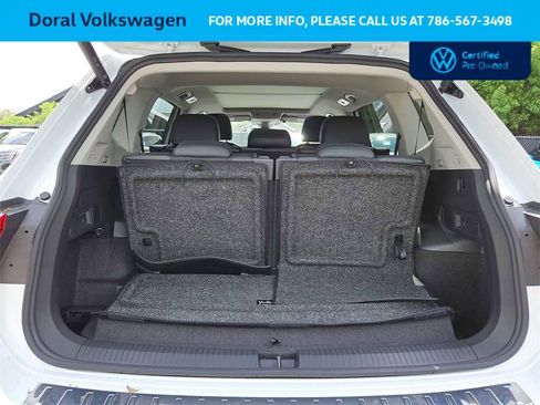 Certified 2024 Volkswagen Tiguan SE w/ Panoramic Sunroof Package image 30